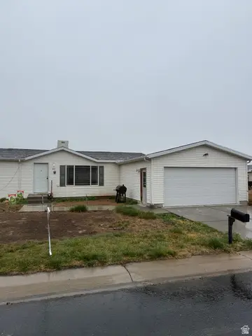 182 W 2050 S, Vernal, UT 84078 - #1