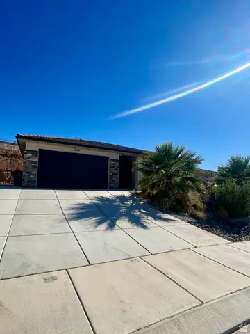3678 E Mesa Rock Dr, Saint George, UT 84790 - #1