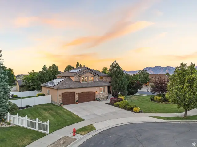 3288 W Ephraim Cir S, South Jordan, UT 84095 - #2