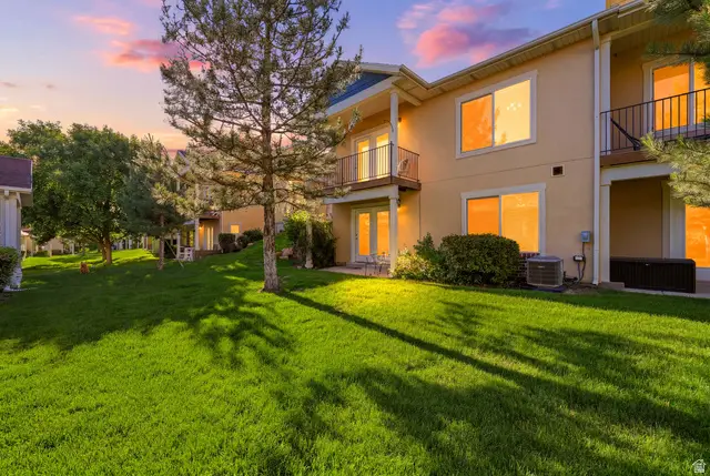 1094 E Quarry View Way Way S, Sandy, UT 84094 - #2