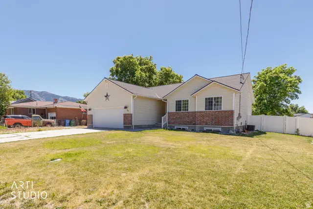 54 W 300 N, Smithfield, UT 84335 - #2