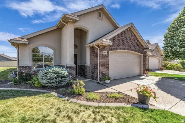 1941 W Trailside, Syracuse, UT 84075 - #1