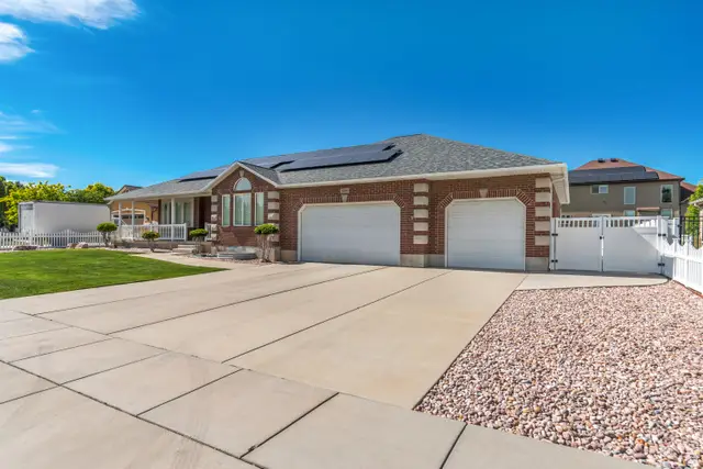 1238 W Trimble Ln, West Jordan, UT 84088 - #3