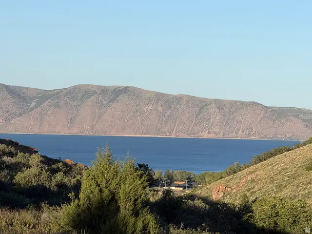 1107 W Cedar Ridge Dr #29, Garden City, UT 84028 - #2