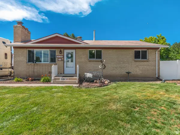 2120 W Robin Way S, West Jordan, UT 84084