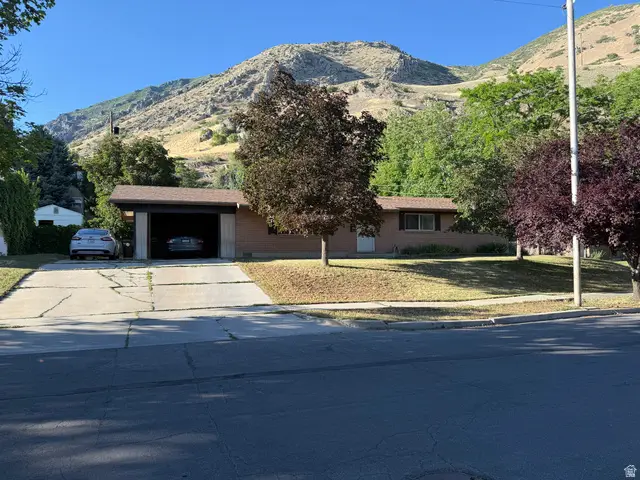 1075 E 300 N, Springville, UT 84663 - #1