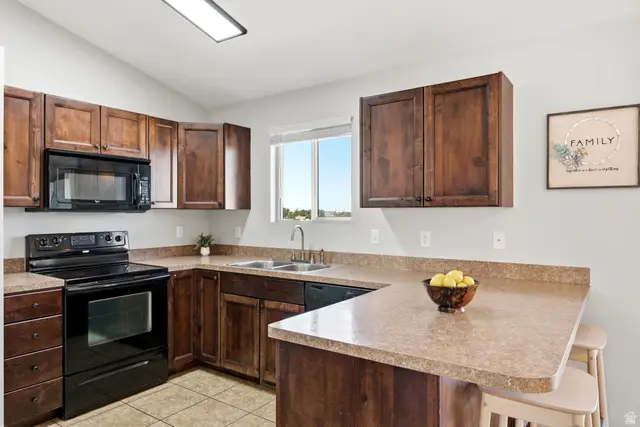 4217 S 3450 W, West Haven, UT 84401 - #2