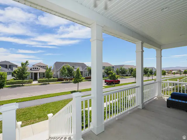 11576 S Willow Walk Dr W, South Jordan, UT 84009 - #2