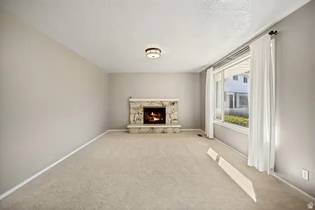 299 E 700 S, Farmington, UT 84025 - #2
