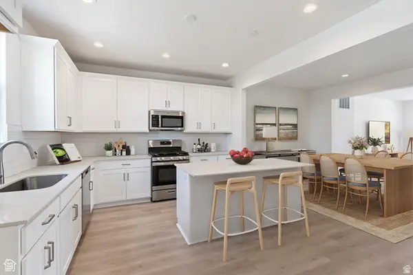 11022 S Lake Run Rd #144, South Jordan, UT 84009