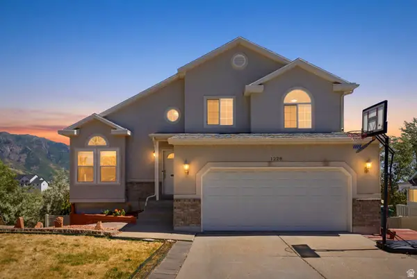 1228 E 3225 N, Layton, UT 84040