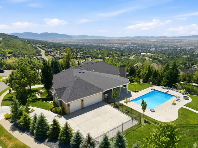 1756 S Stone Hollow Dr, Bountiful, UT 84010 - #2