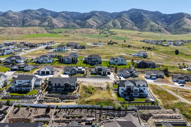 93 S 950 E #18, Hyde Park, UT 84318 - #3