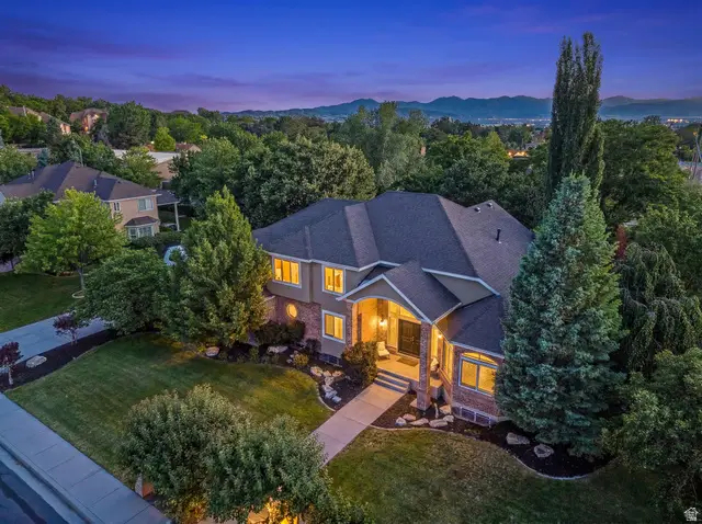 10664 S Trailridge Cir, Sandy, UT 84092 - #2