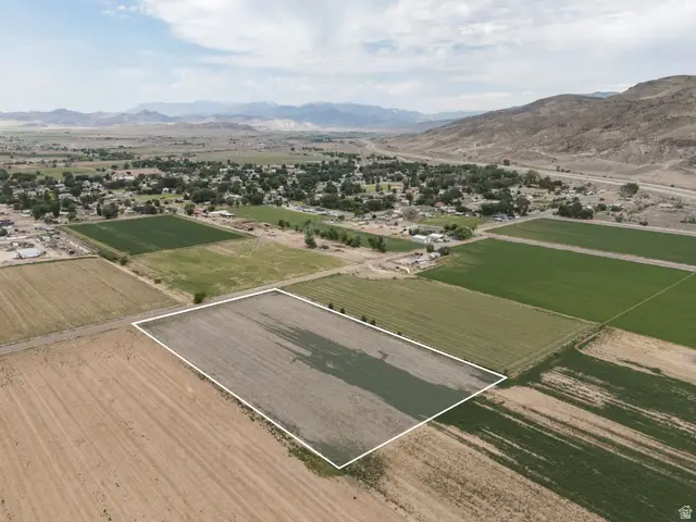 400 E 400 N, Elsinore, UT 84724 - #1