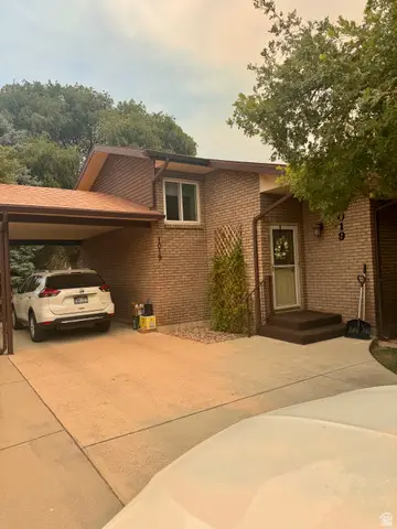 1019 E 1000 S, Springville, UT 84663