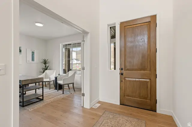 1557 E Livi Ln #21, Saratoga Springs, UT 84045 - #2