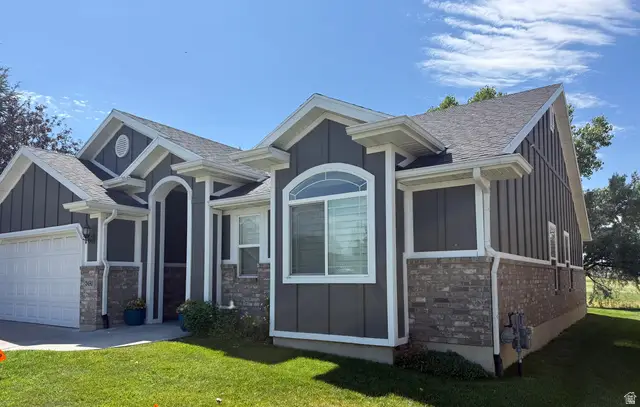 3489 Princeville Dr, Syracuse, UT 84075 - #2