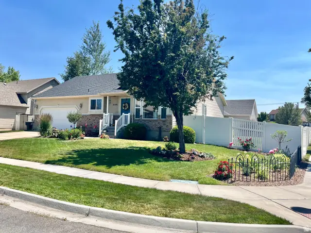 2581 W 1890 N, Clinton, UT 84015 - #3