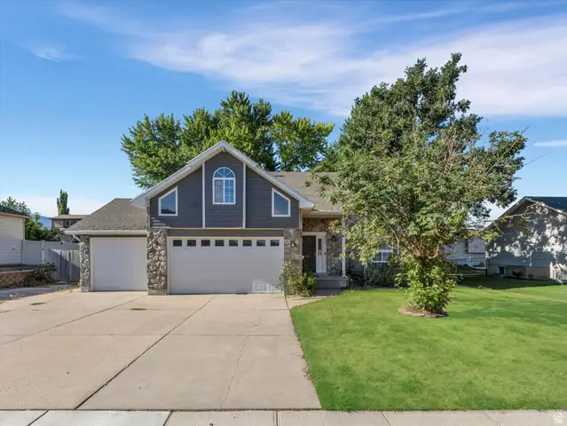 433 W Chase Ln N, Centerville, UT 84014 - #1