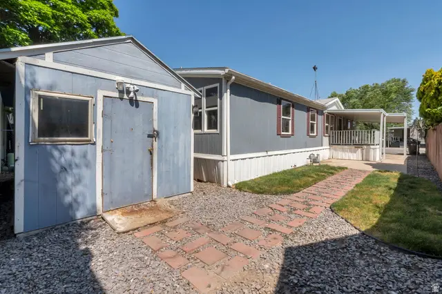 279 W Eastgate Dr, Sandy, UT 84070 - #2