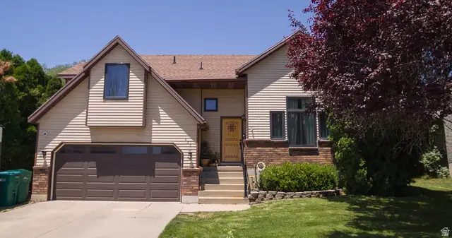 823 E Creekside Dr S, Layton, UT 84041 - #2