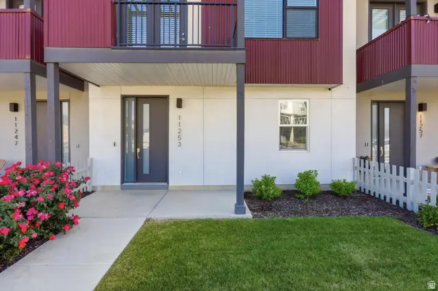 11253 S Holly Springs Dr, South Jordan, UT 84009 - #2