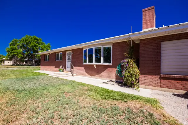 1879 E 2500 S, Naples, UT 84078 - #2