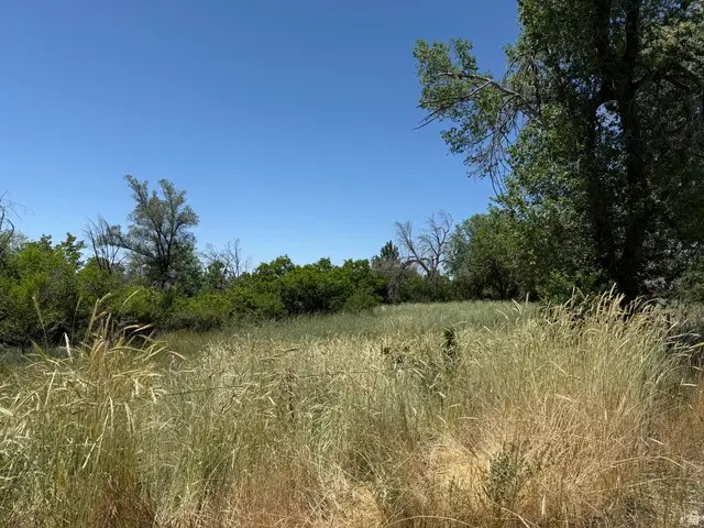 1792 Valley View Dr N, Layton, UT 84041 - #1