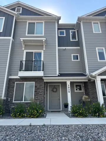 3928 Cougar Ln, Eagle Mountain, UT 84005 - #2