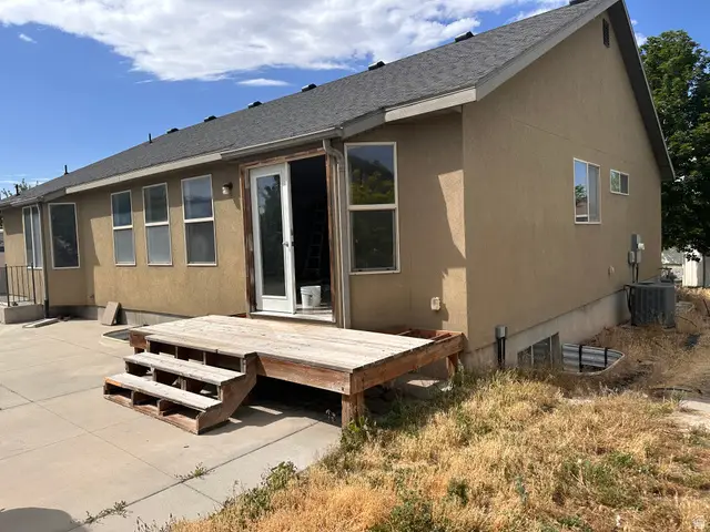 6804 S Majestic Rd, West Jordan, UT 84081 - #3