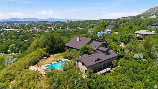 6112 Breeze Cir, Ogden, UT 84403
