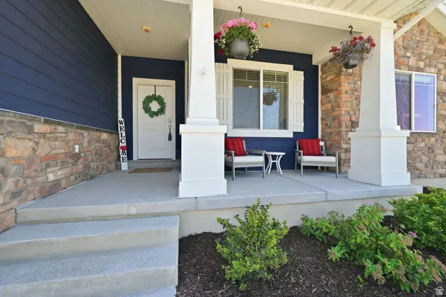 1266 E Blue Moon Dr N #9, Lake Point, UT 84074 - #3