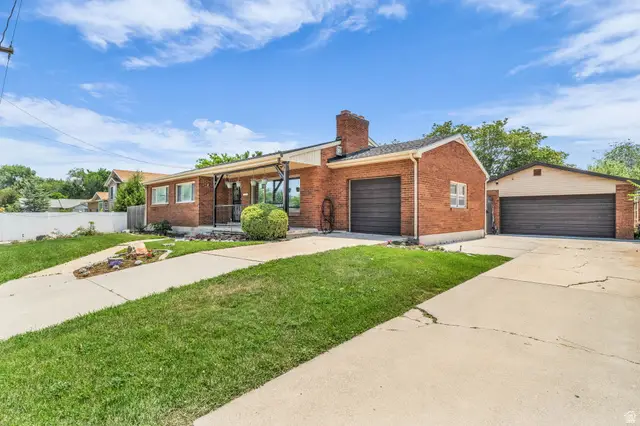 6207 W 3500 S, West Valley City, UT 84128 - #1