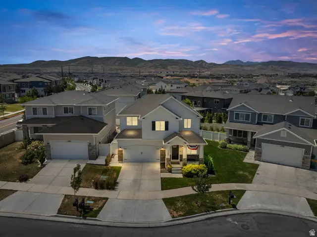 15388 S Gooding Ln, Bluffdale, UT 84065 - #2