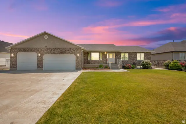 7057 S 2800 W, West Jordan, UT 84084 - #1