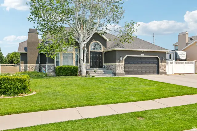 9567 S Misty Oaks Cir, South Jordan, UT 84095 - #2