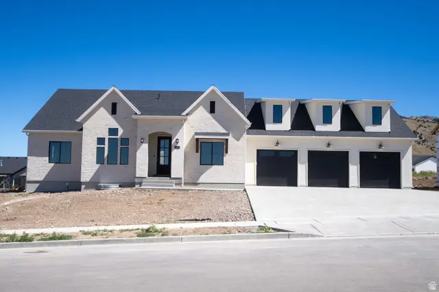 1125 E Center St, Hyde Park, UT 84318 - #1