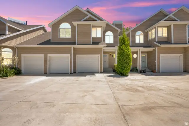 5389 S New Hampton Dr W, Murray, UT 84123 - #2