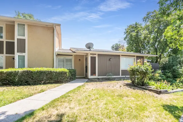 302 E Peach Ln S, Bountiful, UT 84010 - #1