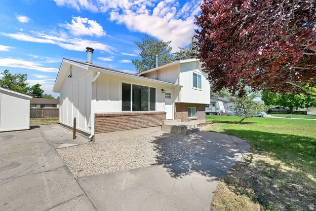 958 N 2075 W, Farr West, UT 84404 - #2
