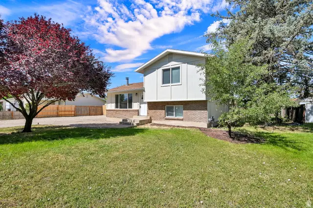 958 N 2075 W, Farr West, UT 84404 - #3