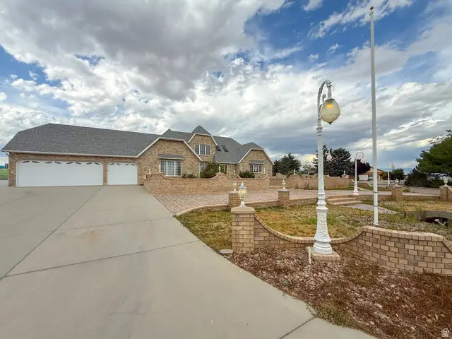 1402 Shepherd Dr, Wellington, UT 84542 - #1