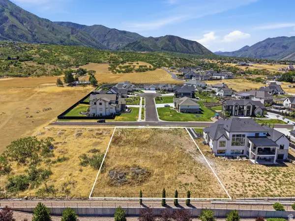 550 W Autumn Blaze #17, Woodland Hills, UT 84653