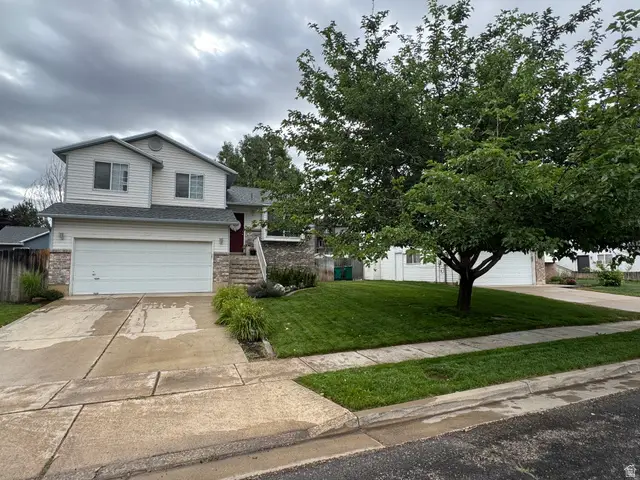 4244 Westlake Dr, Roy, UT 84067 - #1