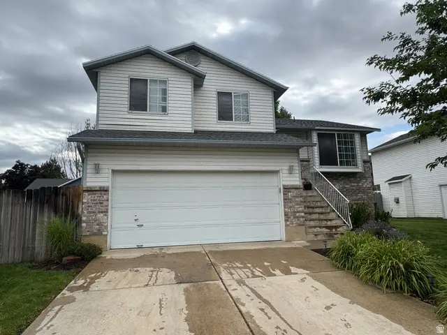 4244 Westlake Dr, Roy, UT 84067 - #2