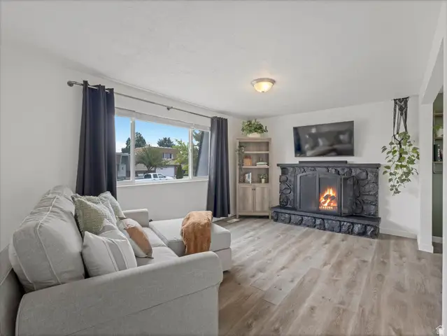 3040 W Don Salvador Ave S, Taylorsville, UT 84129 - #3
