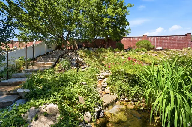 1684 E Pheasant Brook Rd, Sandy, UT 84092 - #1