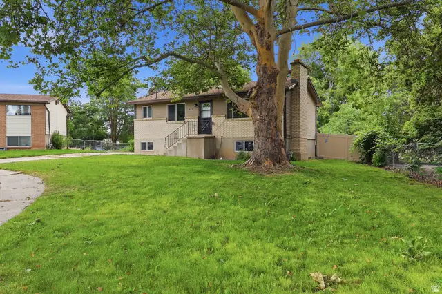 629 W King Cir N, Layton, UT 84041 - #2
