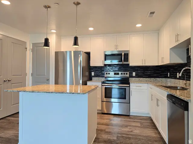 875 S Depot St #C 110, Clearfield, UT 84015 - #2